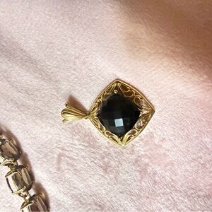 10 karat gold, smoky quartz pendent